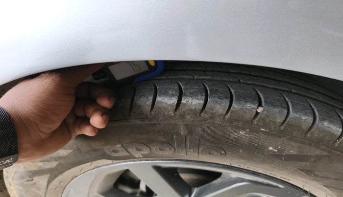 2020 Hyundai GRAND I10 NIOS SPORTZ AMT 1.2 KAPPA VTVT, Petrol, Automatic, 3,50,000 km, tyre