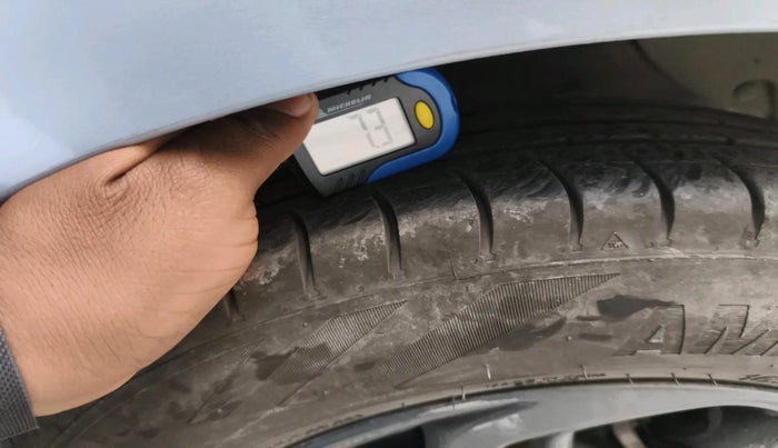 2020 Hyundai GRAND I10 NIOS SPORTZ AMT 1.2 KAPPA VTVT, Petrol, Automatic, 3,50,000 km, tyre