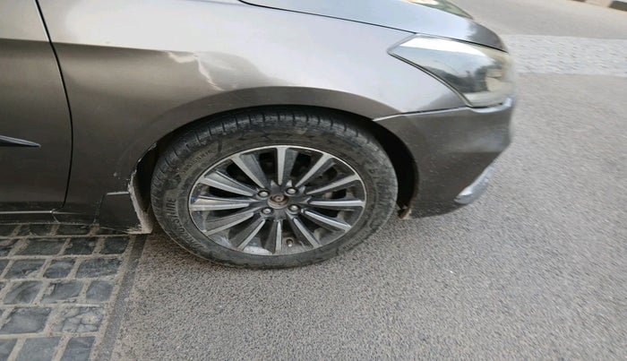 2019 Maruti Ciaz ALPHA  AT 1.5 SHVS PETROL, Petrol, Automatic, 85,987 km, tyre