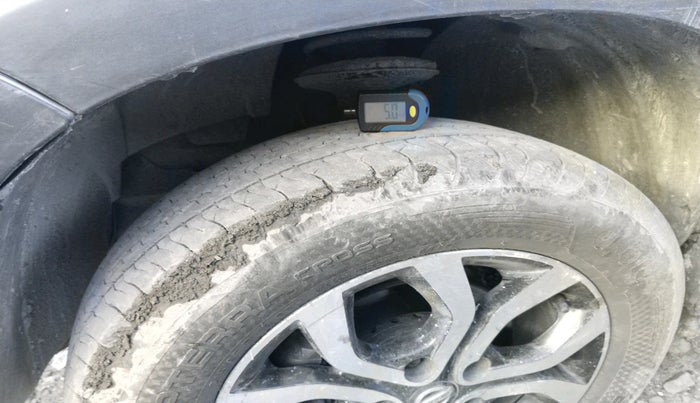 2016 Nissan Terrano XL (D), Diesel, Manual, 1,40,944 km, tyre