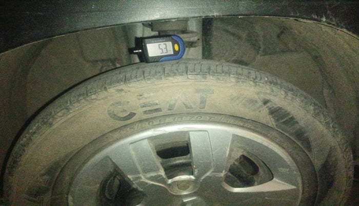 2018 Renault Kwid RXL, Petrol, Manual, 9,695 km, tyre