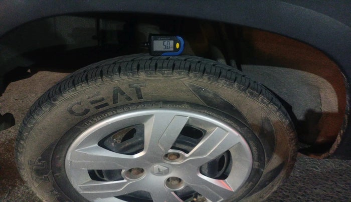 2018 Renault Kwid RXL, Petrol, Manual, 9,695 km, tyre