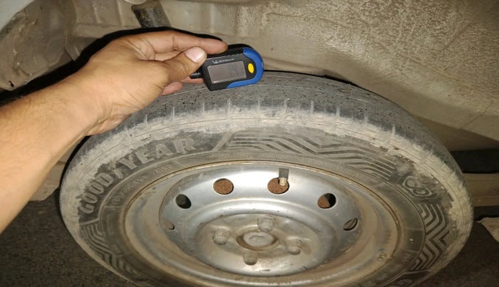 2014 Maruti Wagon R 1.0 LXI, Petrol, Manual, 75,041 km, tyre