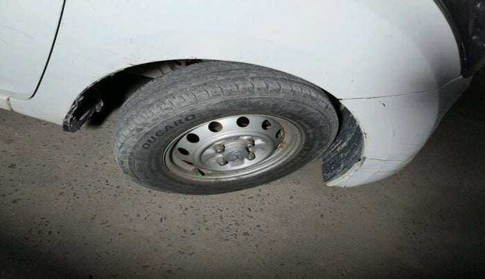 2012 Hyundai Eon D-LITE+, Petrol, Manual, 33,483 km, tyre