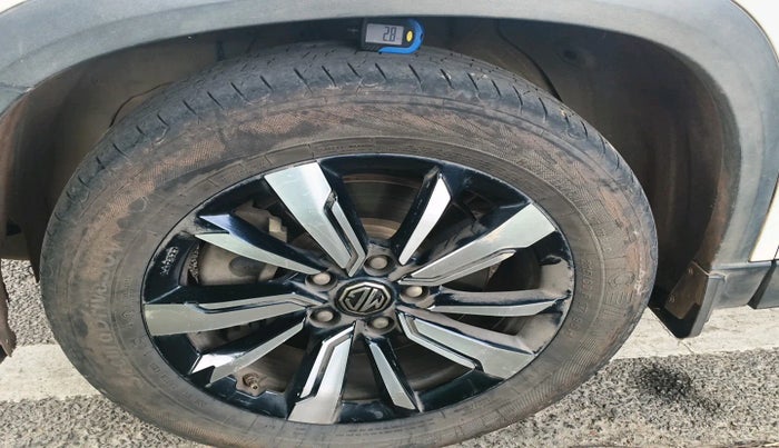 2019 MG HECTOR SHARP 2.0 DIESEL, Diesel, Manual, 1,28,720 km, tyre