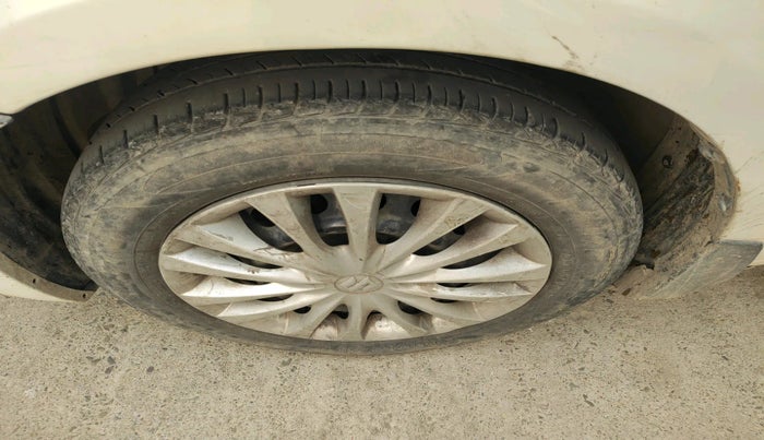 2015 Maruti Ciaz VDI, Diesel, Manual, 1,11,226 km, tyre