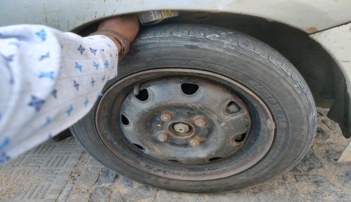 2010 Maruti Zen Estilo VXI, Petrol, Manual, 75,677 km, tyre