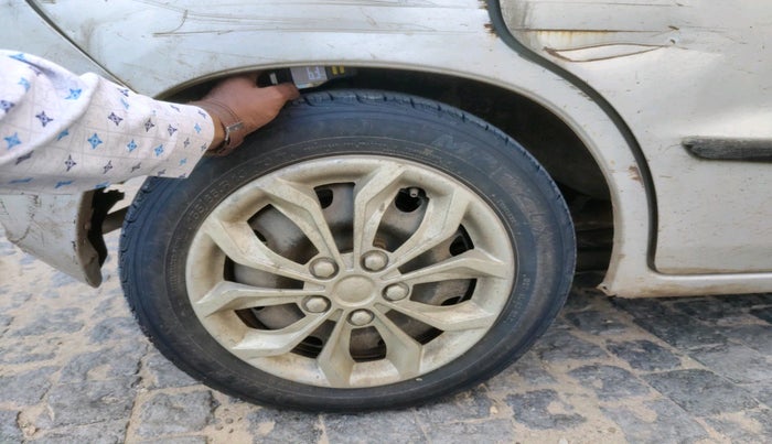 2010 Maruti Zen Estilo VXI, Petrol, Manual, 75,677 km, tyre