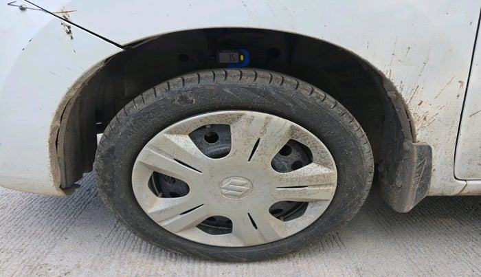 2017 Maruti Wagon R 1.0 VXI, Petrol, Manual, 61,570 km, tyre