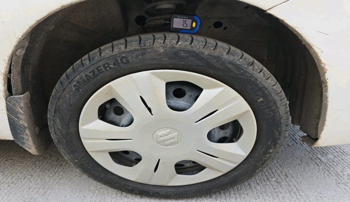 2017 Maruti Wagon R 1.0 VXI, Petrol, Manual, 61,570 km, tyre