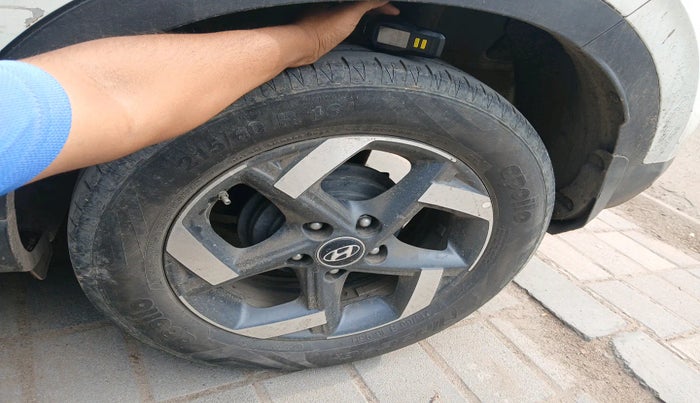 2021 Hyundai VENUE SX (O) 1.5 CRDI, Diesel, Manual, 1,25,636 km, tyre