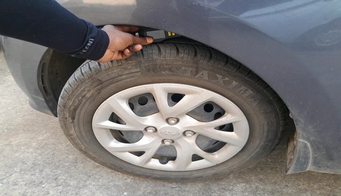 2017 Hyundai Grand i10 SPORTZ 1.2 KAPPA VTVT, Petrol, Manual, 24,737 km, tyre