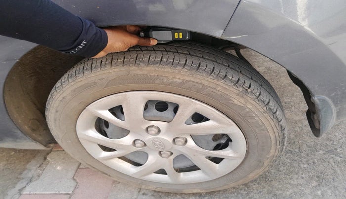 2017 Hyundai Grand i10 SPORTZ 1.2 KAPPA VTVT, Petrol, Manual, 24,737 km, tyre