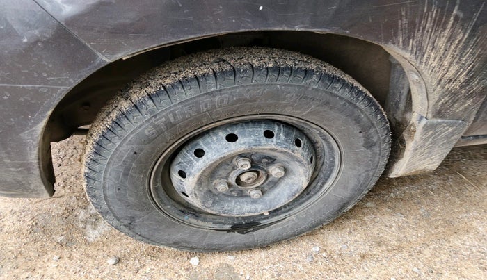 2022 Maruti Alto VXI, Petrol, Manual, 1,19,206 km, tyre