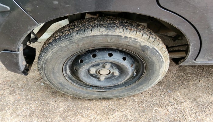 2022 Maruti Alto VXI, Petrol, Manual, 1,19,206 km, tyre