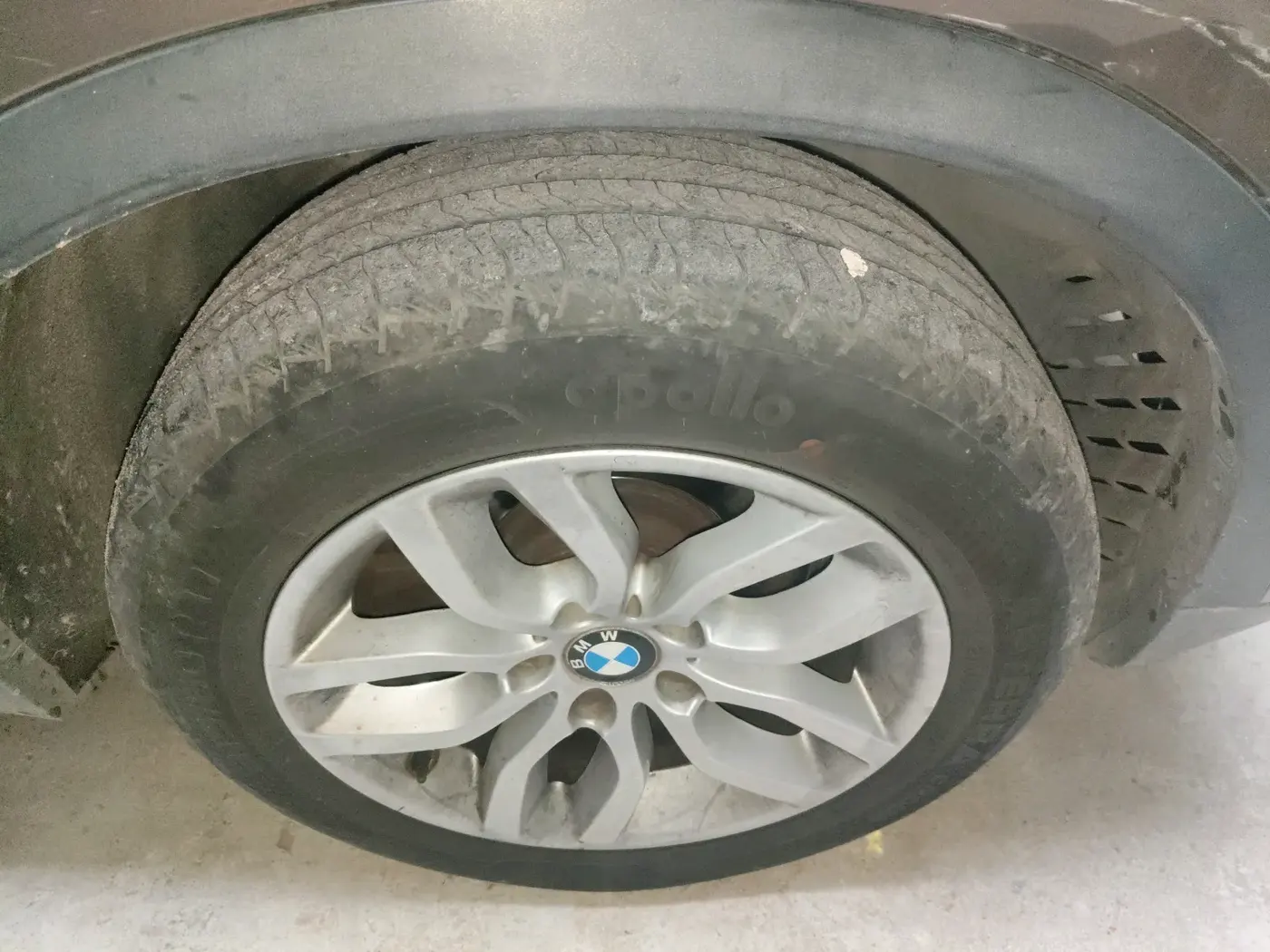 2013 BMW X3 XDRIVE 20D, Diesel, Automatic, 1,58,257 km, tyre