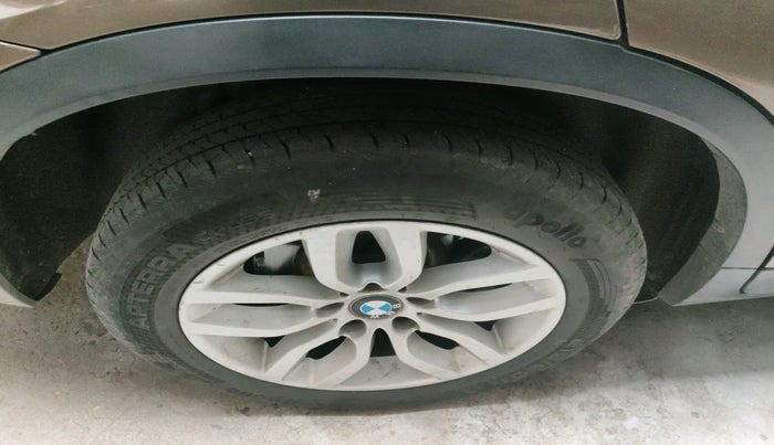 2013 BMW X3 XDRIVE 20D, Diesel, Automatic, 1,58,257 km, tyre