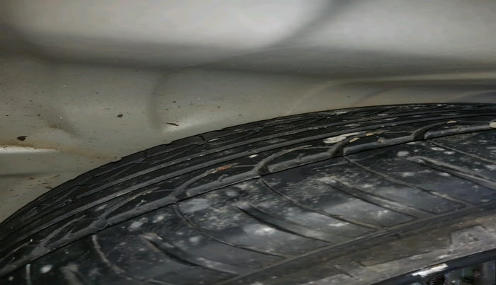 2012 Hyundai i20 SPORTZ 1.2, Petrol, Manual, 64,104 km, tyre