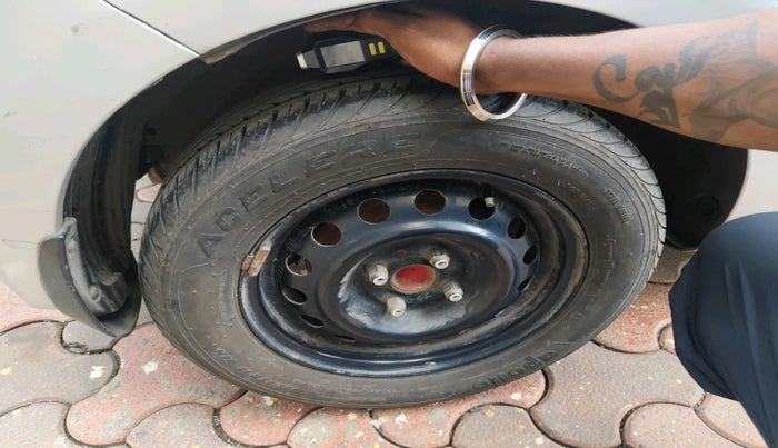 2012 Hyundai i20 SPORTZ 1.2, Petrol, Manual, 64,104 km, tyre