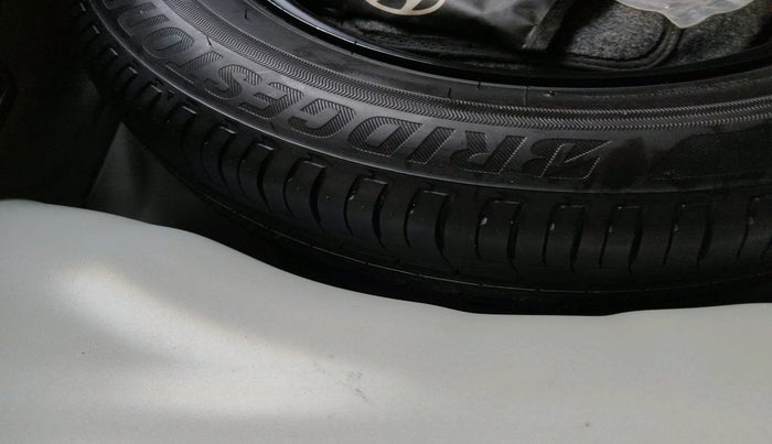 2024 Hyundai NEW I20 SPORTZ 1.2 MT, Petrol, Manual, 6,058 km, tyre