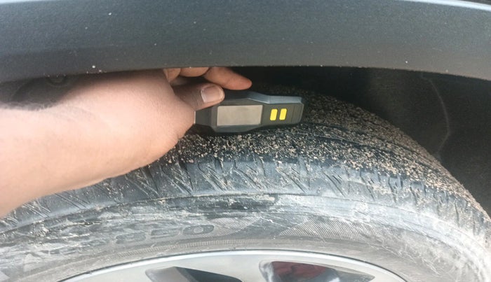 2023 Tata Safari XZA PLUS O RED DARK , Diesel, Automatic, 38,279 km, tyre