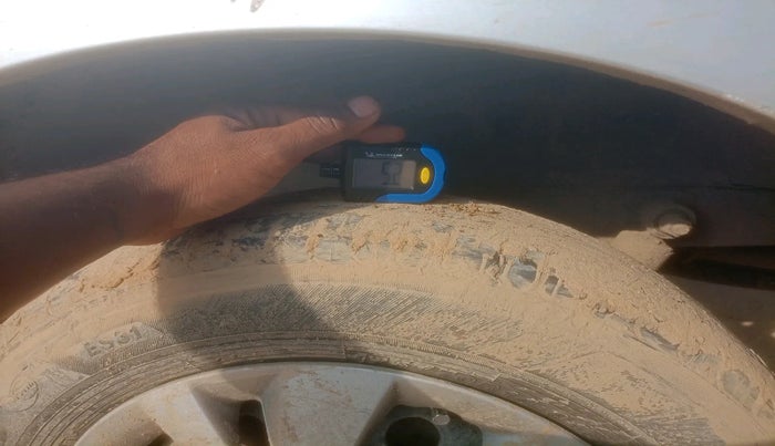 2013 Chevrolet Enjoy 1.3 LS 8 STR, Diesel, Manual, 1,11,343 km, tyre