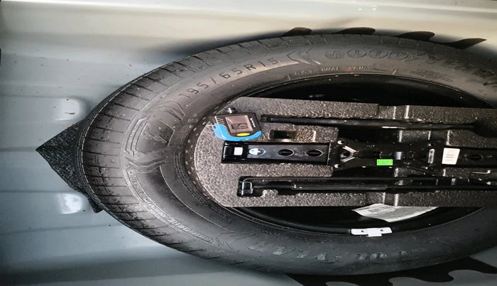 2022 Skoda SLAVIA AMBITION 1.0L TSI AT, Petrol, Automatic, 58,659 km, tyre