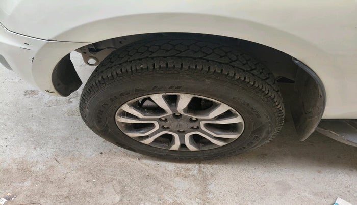 2019 Ford Endeavour TITANIUM PLUS 3.2 4X4 AT SUNROOF, Diesel, Automatic, 1,10,887 km, tyre