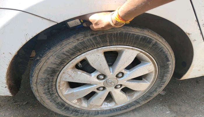 2014 Hyundai Xcent S (O) 1.2, Petrol, Manual, 1,61,043 km, tyre