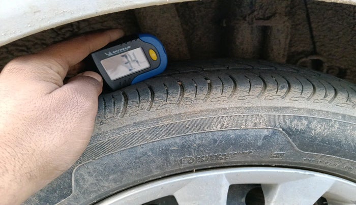 2016 Hyundai Xcent BASE ABS 1.1, Diesel, Manual, 82,627 km, tyre