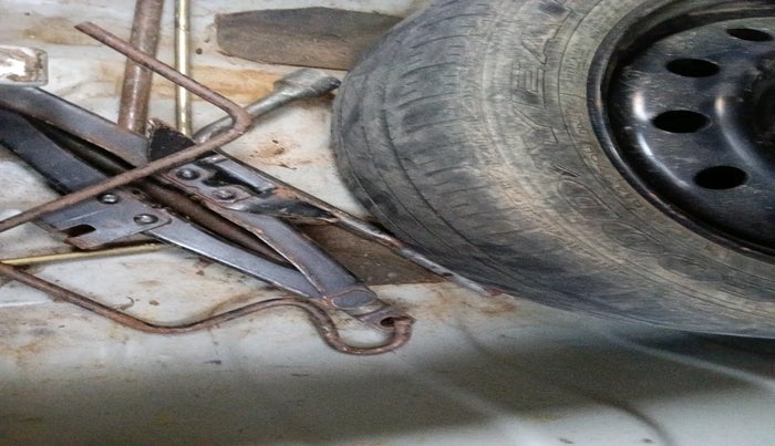 2016 Hyundai Xcent BASE ABS 1.1, Diesel, Manual, 82,627 km, tyre