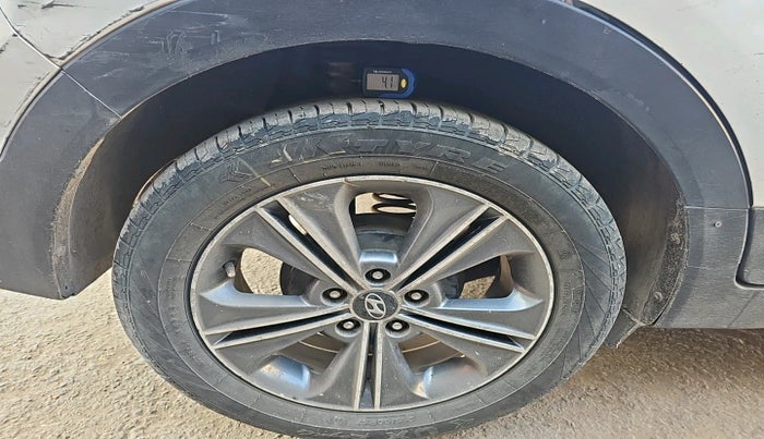 2015 Hyundai Creta SX (O) 1.6 DIESEL, Diesel, Manual, 1,34,900 km, tyre