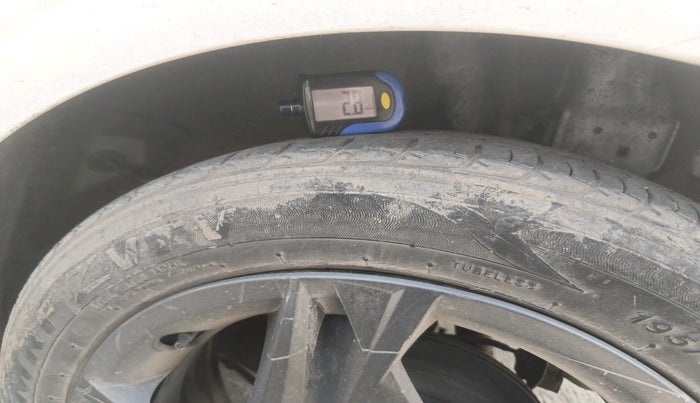 2021 Hyundai NEW I20 SPORTZ 1.0T GDI IMT, Petrol, Manual, 27,271 km, tyre