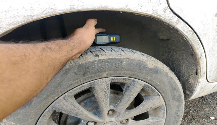 2013 Maruti Ertiga ZDI, Diesel, Manual, 2,51,733 km, tyre