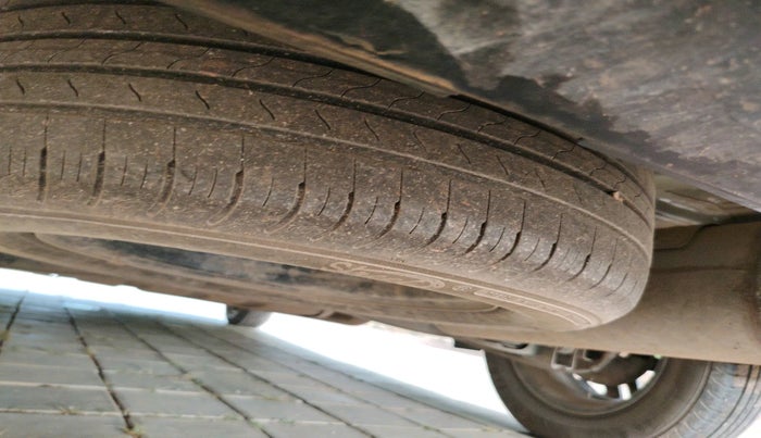 2023 KIA CARENS  PRESTIGE 1.5 TURBO PETROL IMT 7 STR , Petrol, Manual, 24,493 km, tyre