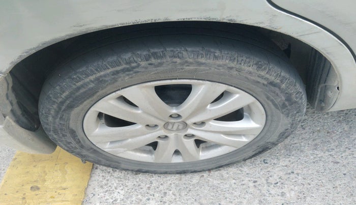 2017 Maruti Ertiga ZDI + SHVS, Diesel, Manual, 68,278 km, tyre