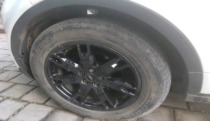 2012 Landrover Range Rover Evoque PURE SD4, Diesel, Automatic, 1,01,794 km, tyre