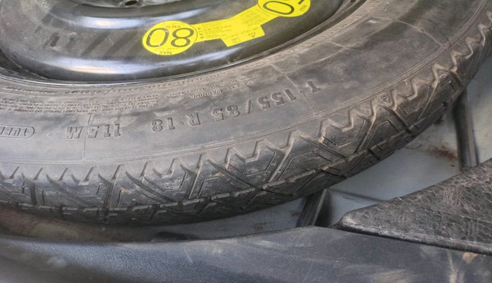 2012 Landrover Range Rover Evoque PURE SD4, Diesel, Automatic, 1,01,794 km, tyre