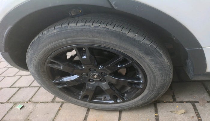 2012 Landrover Range Rover Evoque PURE SD4, Diesel, Automatic, 1,01,794 km, tyre