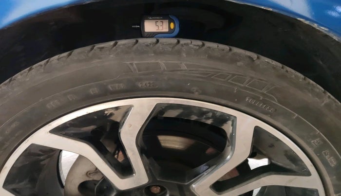 2018 Ford Ecosport TITANIUM 1.5L SIGNATURE EDITION (SUNROOF) DIESEL, Diesel, Manual, 84,797 km, tyre