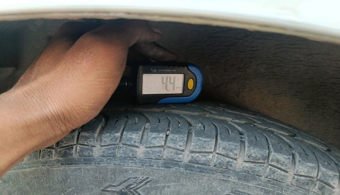 2012 Maruti Swift Dzire VXI, Petrol, Manual, 78,901 km, tyre