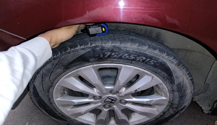 2012 Honda City 1.5L I-VTEC V MT, Petrol, Manual, 1,94,467 km, tyre