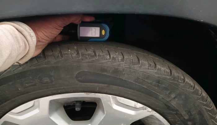 2018 Renault Kwid CLIMBER 1.0, Petrol, Manual, 29,676 km, tyre