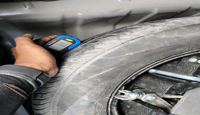 2023 MG ASTOR SHARP 1.5 CVT, Petrol, Automatic, 37,365 km, tyre