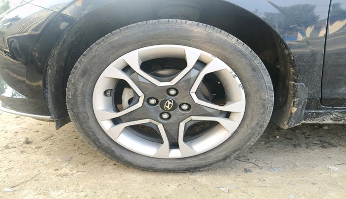 2024 Hyundai NEW I20 SPORTZ 1.2 IVT, Petrol, Automatic, 13,248 km, tyre