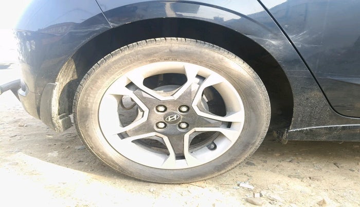 2024 Hyundai NEW I20 SPORTZ 1.2 IVT, Petrol, Automatic, 13,248 km, tyre