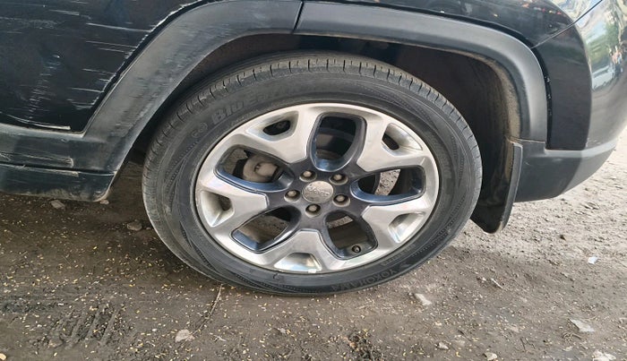 2019 Jeep Compass LIMITED PLUS PETROL AT, Petrol, Automatic, 65,957 km, tyre