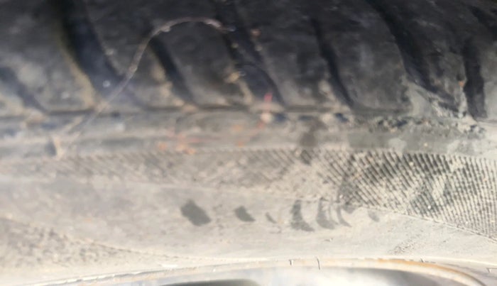 2011 Volkswagen Polo TRENDLINE 1.2L DIESEL, Diesel, Manual, 89,413 km, tyre