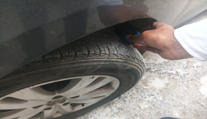 2017 Maruti Ertiga ZXI, Petrol, Manual, 47,639 km, tyre