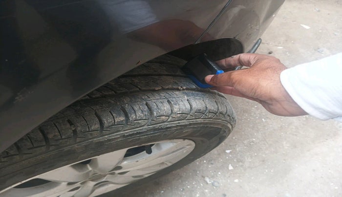 2017 Maruti Ertiga ZXI, Petrol, Manual, 47,639 km, tyre